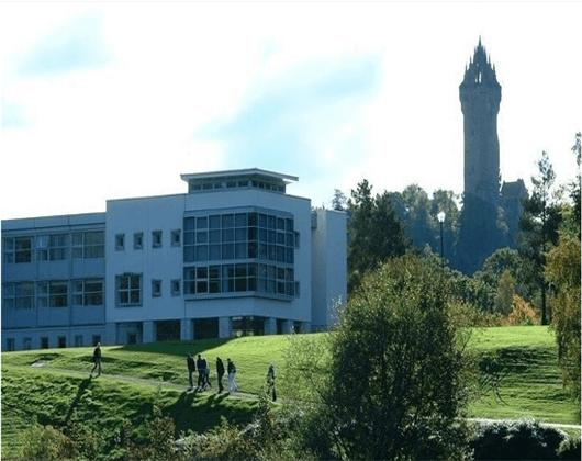 彼得伯勒地区学院