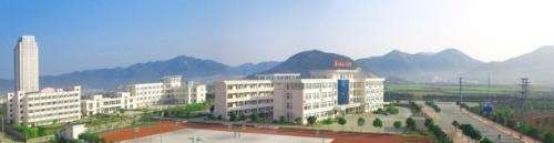 西安利君医药技工学校