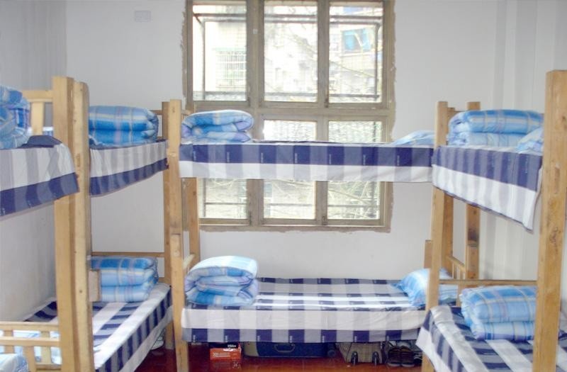 成都蜀兴职业中学宿舍条件