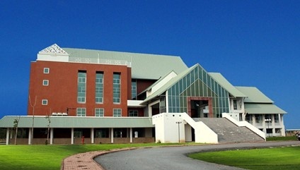 加拉信皇家大学