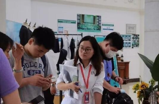 美华学校如何为学生提供升学指导帮助