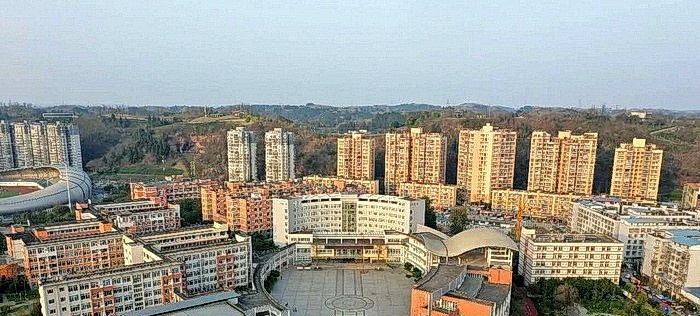 四川简阳中学