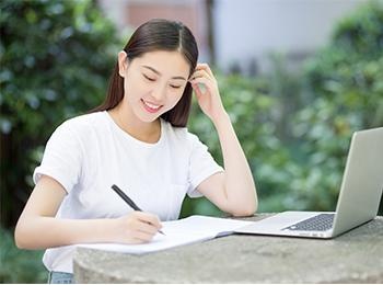 自信开口的你