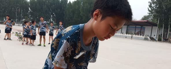 走进军事武器馆