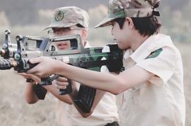 实弹射击