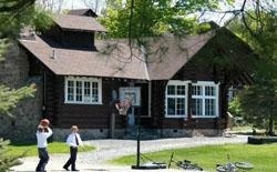 罗素湖学院