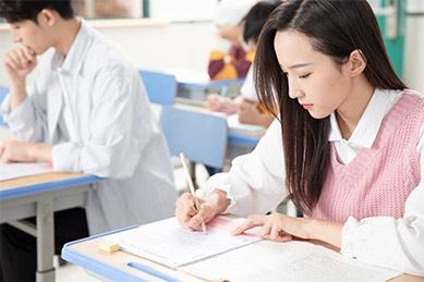 参加考研在校生/在职考生/全职考生