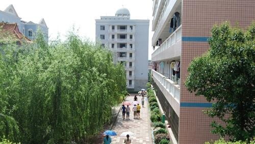 衡阳中南科技财经管理学校