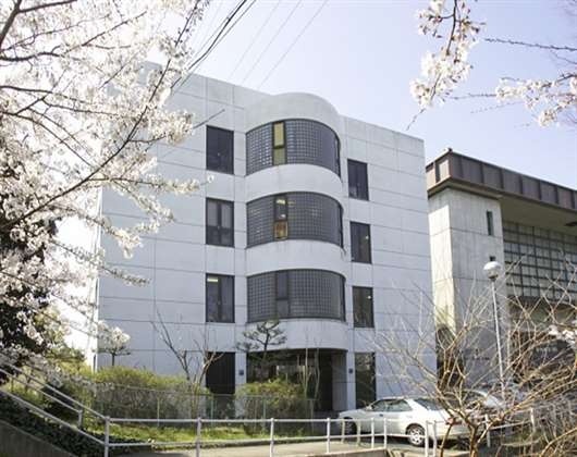 四日市大学