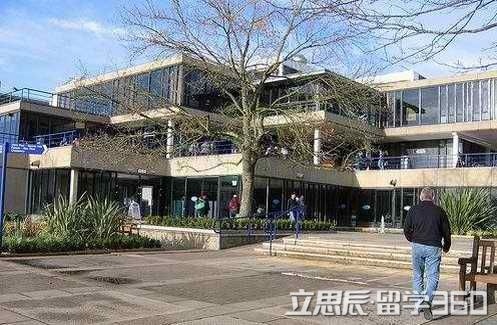 哥比亚大学