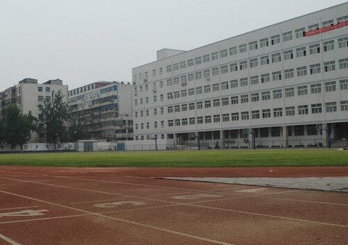 河南工业学校2021年招生办