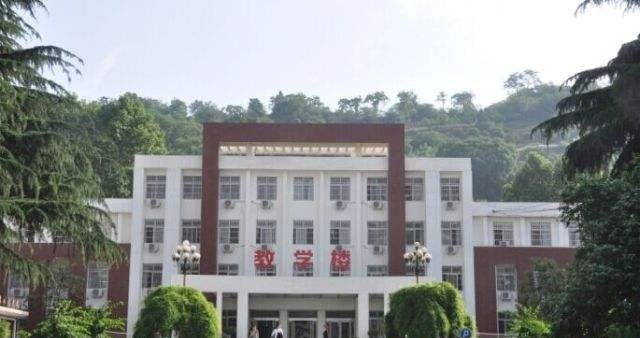 西安职业中专2018年报名条件、招生对象