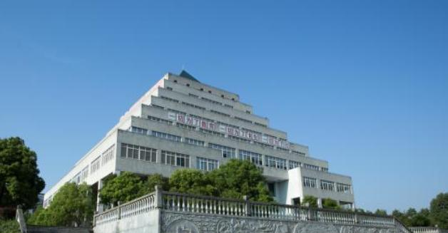 武汉商贸职业学院7