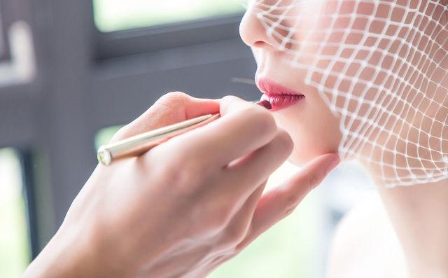 美容师资格证怎么考