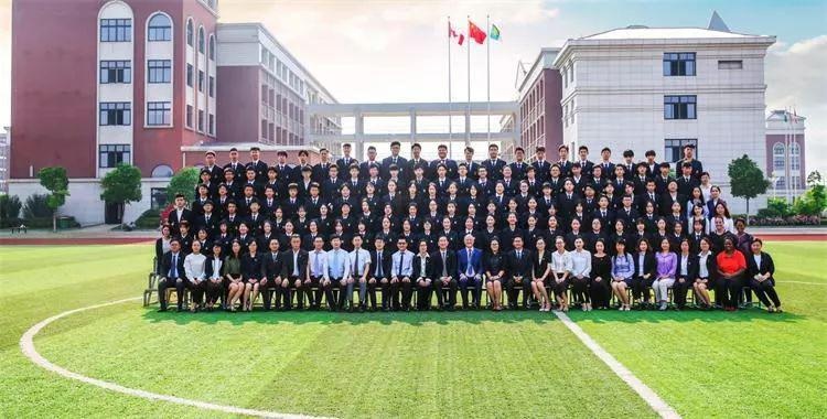 上海枫叶国际学校毕业生.jpg