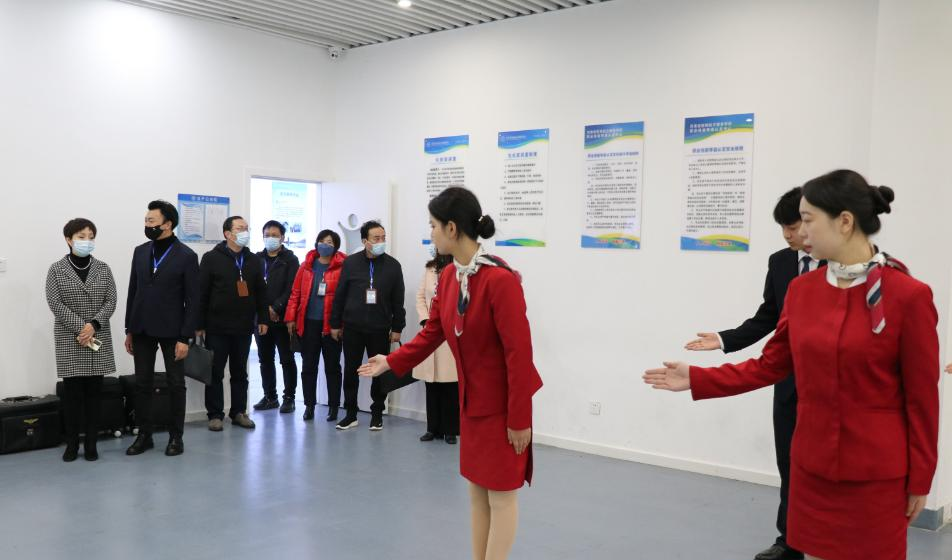 河南信阳航空服务学校