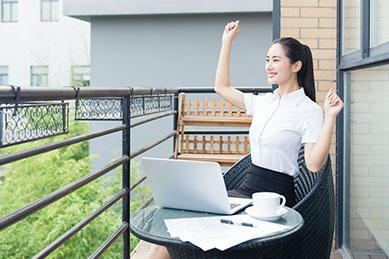 课堂氛围生动有趣，让学员在轻松快乐的状态下提升技能。