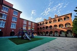 上海新纪元双语学校操场