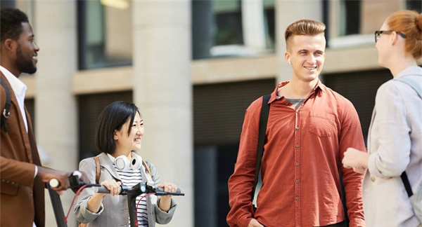 南充建华职业中学