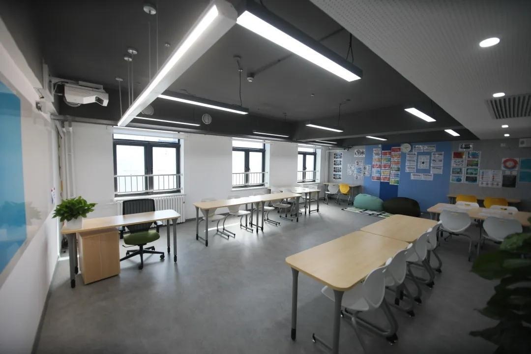 致知学校