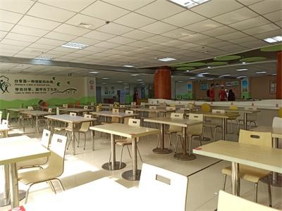 青岛中加学校