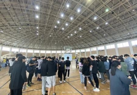 2019届展会.jpg