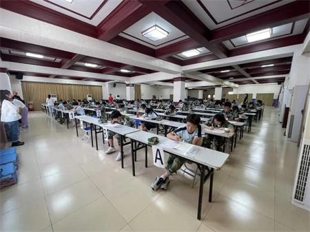 深大师范学院国际高中