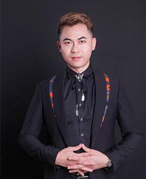 唐鑫翟
