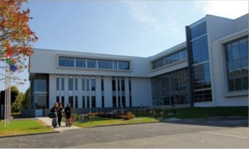 昂热高等商业科学学校