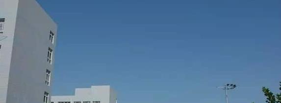 迁安第二中学2021年招生办