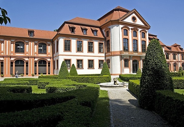 艾希施达特-英戈施达特天主教大学