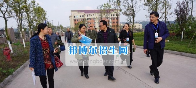 阿坝州人大和阿坝州“9+3”驻蓉协调办莅临泸州市职业技术学校调研指导泸州“9+3”工作