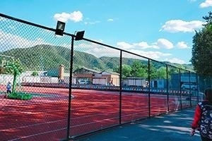 北京市中关村外国语学校学校操场