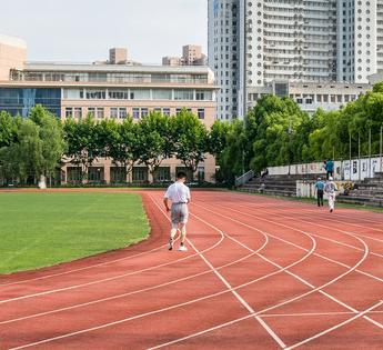 新励成学校简介