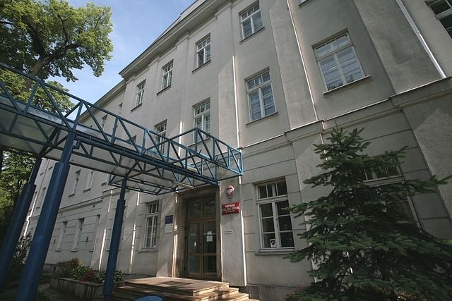 塔尔奴夫国立高等职业学校