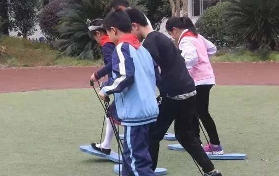 沉浸式逻辑推理剧