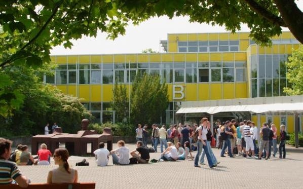 奥芬堡应用技术大学