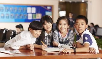 学生合照