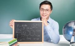 擅教学、更专业