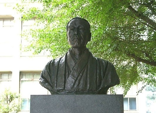 庆应义塾大学