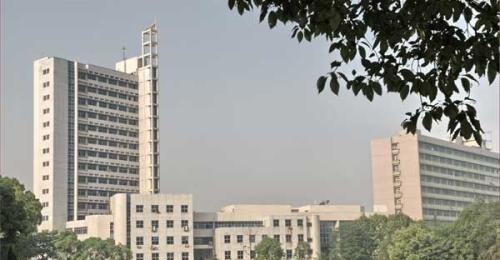 南充市职工大学
