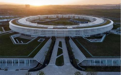 重庆市南开两江中学