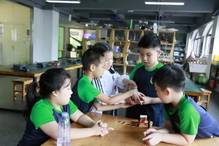 道尔顿新华公学