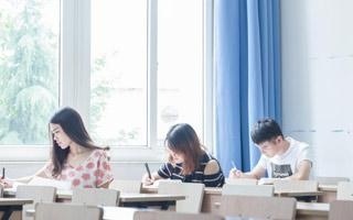 英语四级3人小班