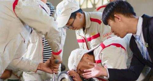 云南新西南技工学校