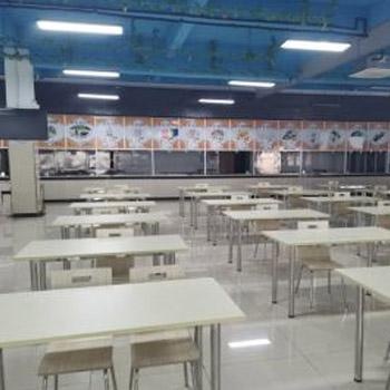 学校餐厅