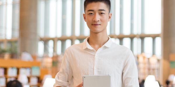 学习过《大家的日语一二》、 《标准日本语初级上下册》、《日语初级上下》或同类教材者