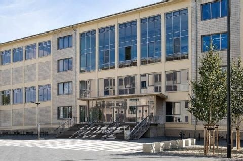 梅泽堡应用技术大学