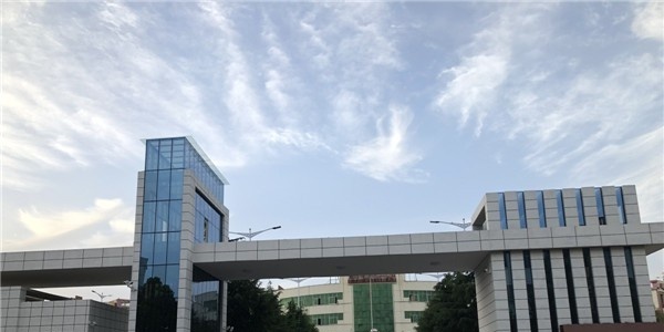方城县中等职业学校