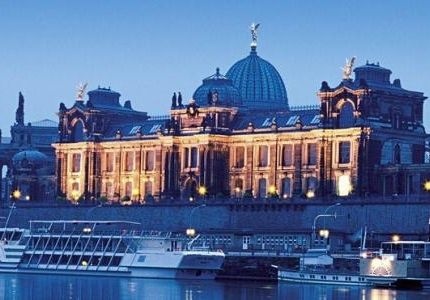 法国高级时装学院